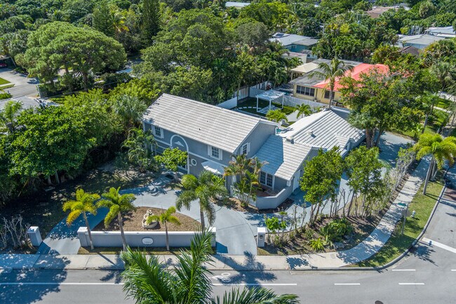 Building Photo - 3517 N Flagler Dr