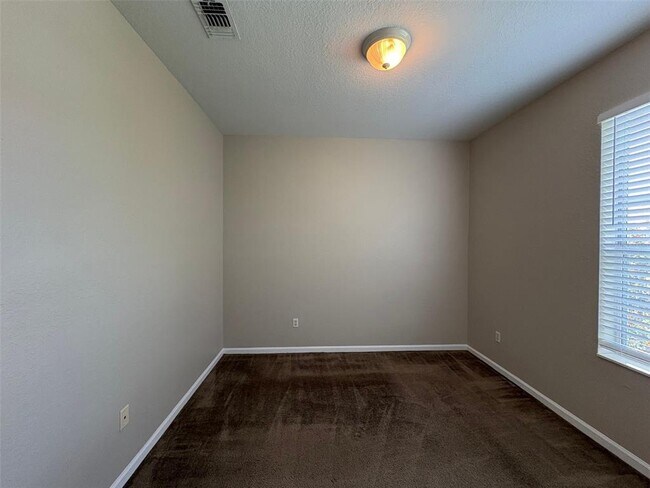 Building Photo - 3314 Robert Trent Jones Dr