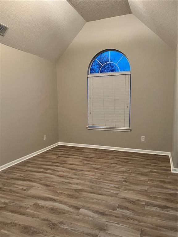 Building Photo - 6064 Red Top Loop