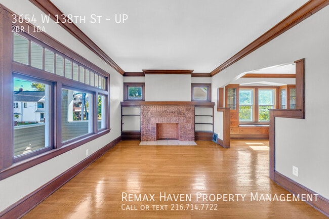 Building Photo - 3654 W 138th St