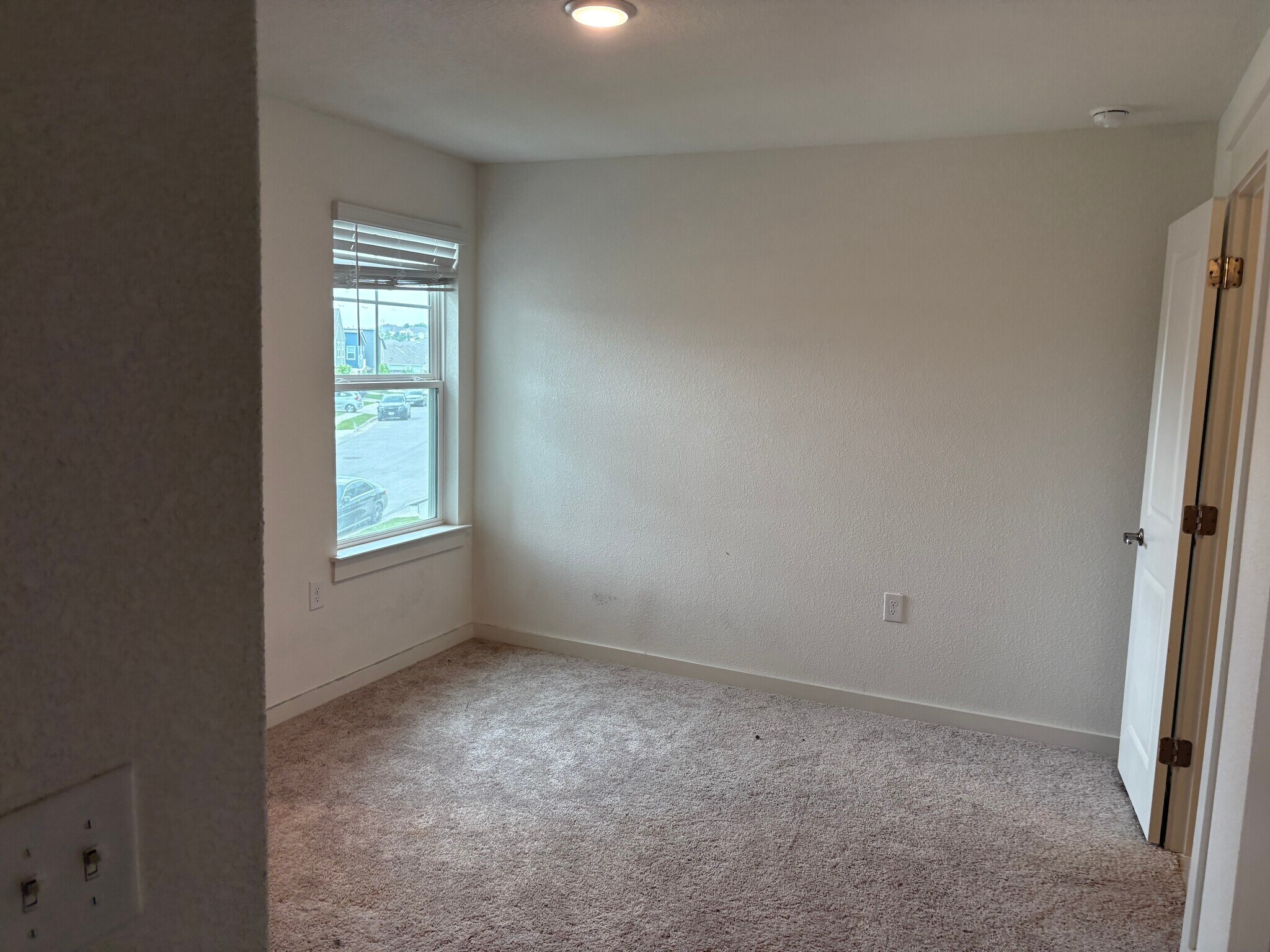 Building Photo - 7408 Sparkling Light Dr