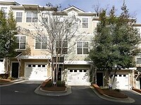 Building Photo - 1947 Sterling Oaks Cir NE