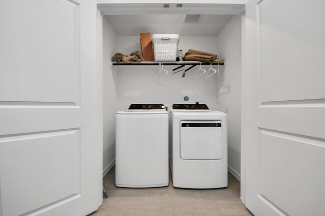 Building Photo - 8202 Tempest Stone Dr