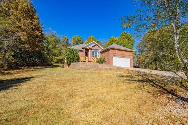 Building Photo - 41 May Ln