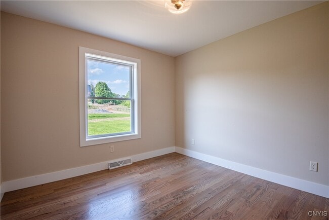 Building Photo - 6251 Meadow Dr