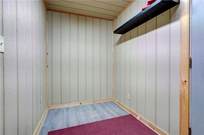 Building Photo - 450 S Main St