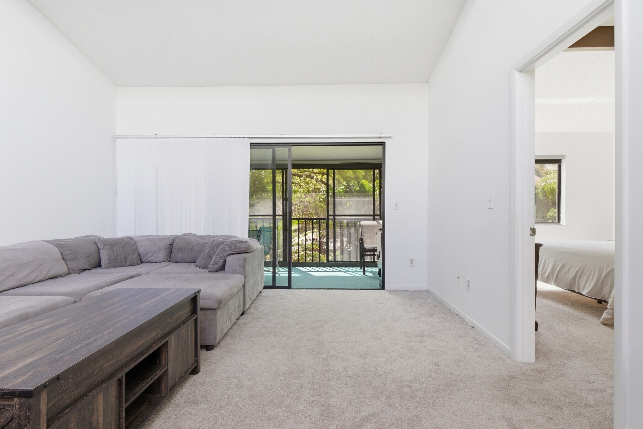 Building Photo - 1628 Clower Creek Dr