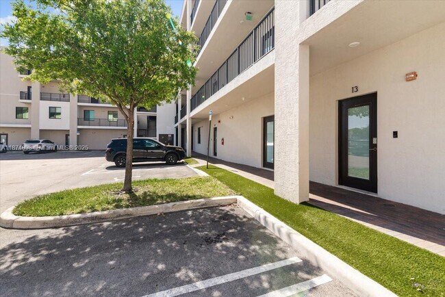 Building Photo - 4636 NW 84th Ave