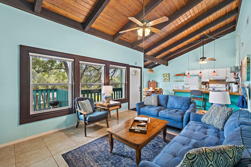 Primary Photo - 2307 Trailside Dr