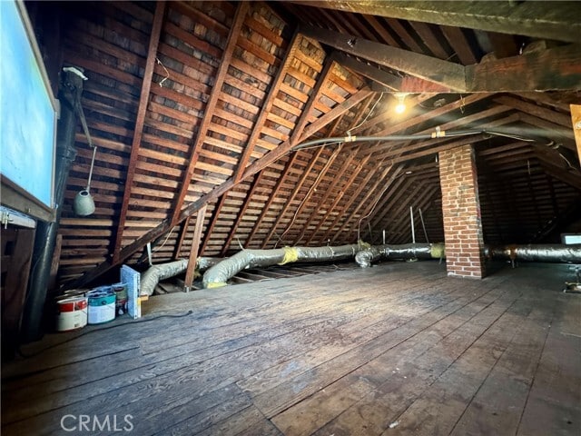 Building Photo - 533 E Villa St