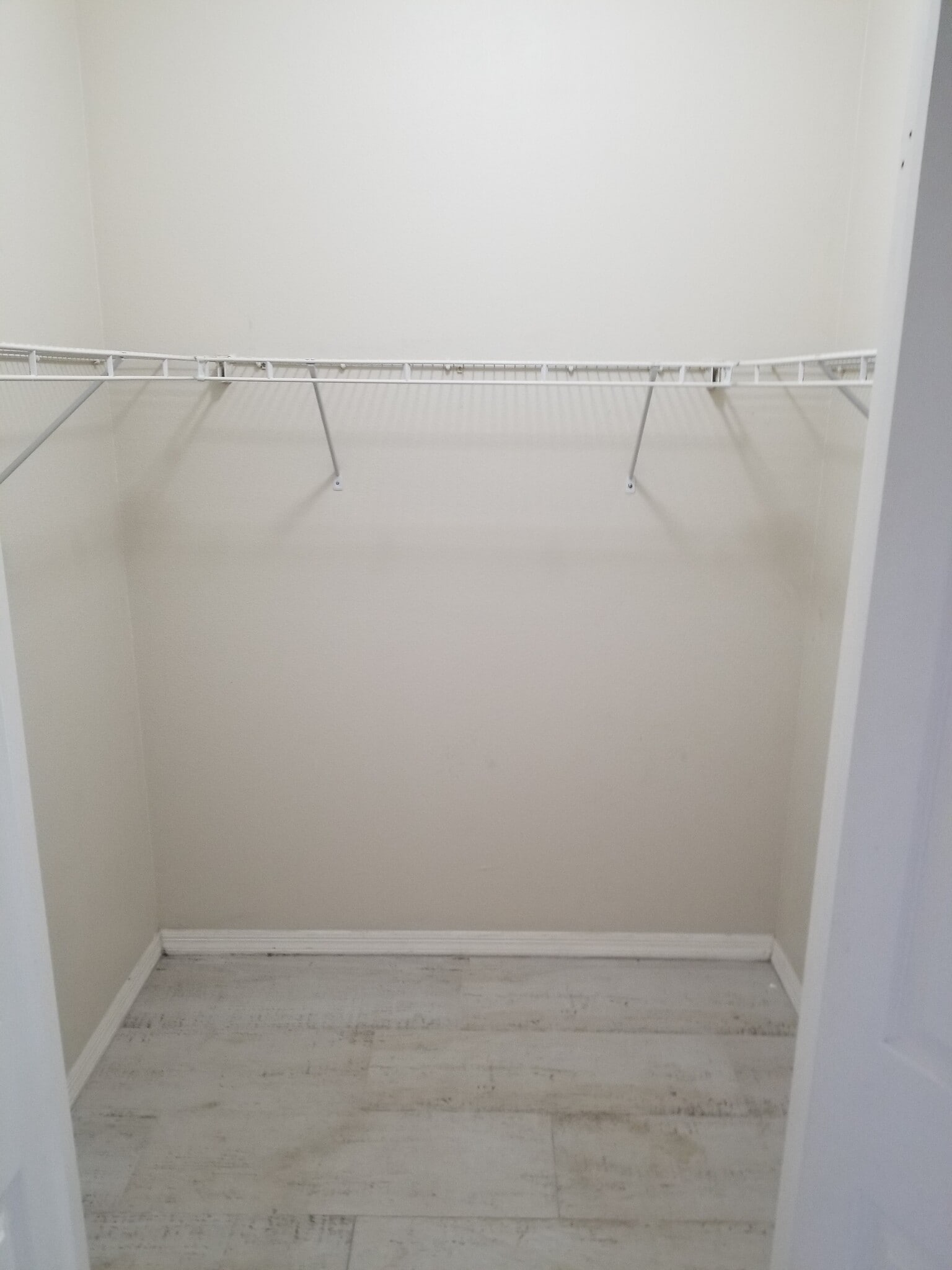 Walk-in closet - 1910 E Palm Ave