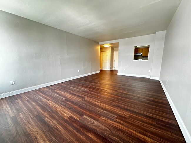 Building Photo - 174 High St