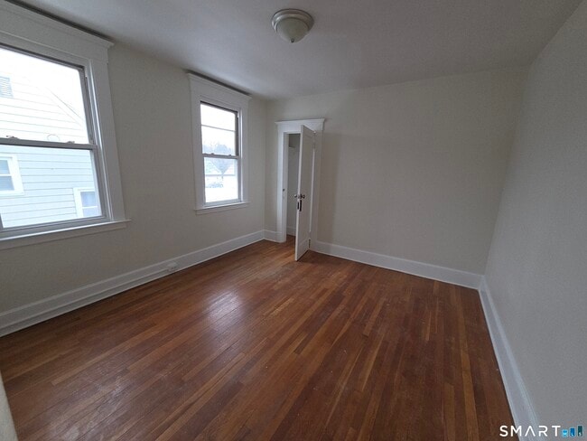 Building Photo - 174 Gorham Ave