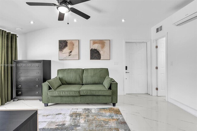 Building Photo - 797 NW 35th St