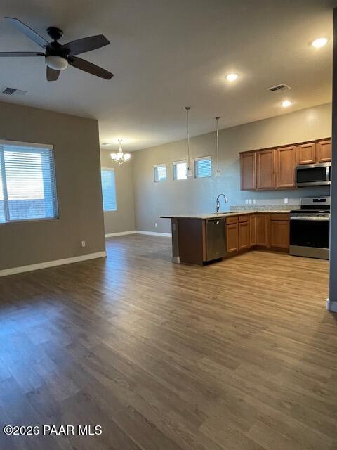 Building Photo - 5649 N Teaberry Ln