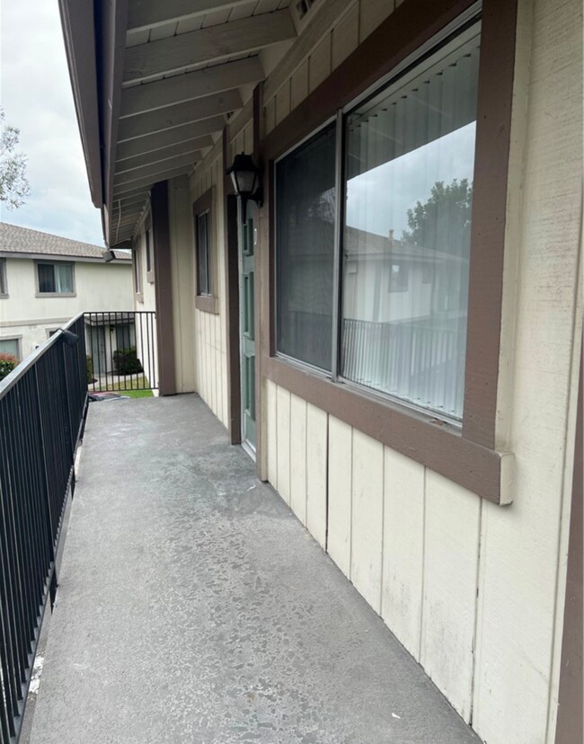 Building Photo - 1723 Normandy Pl