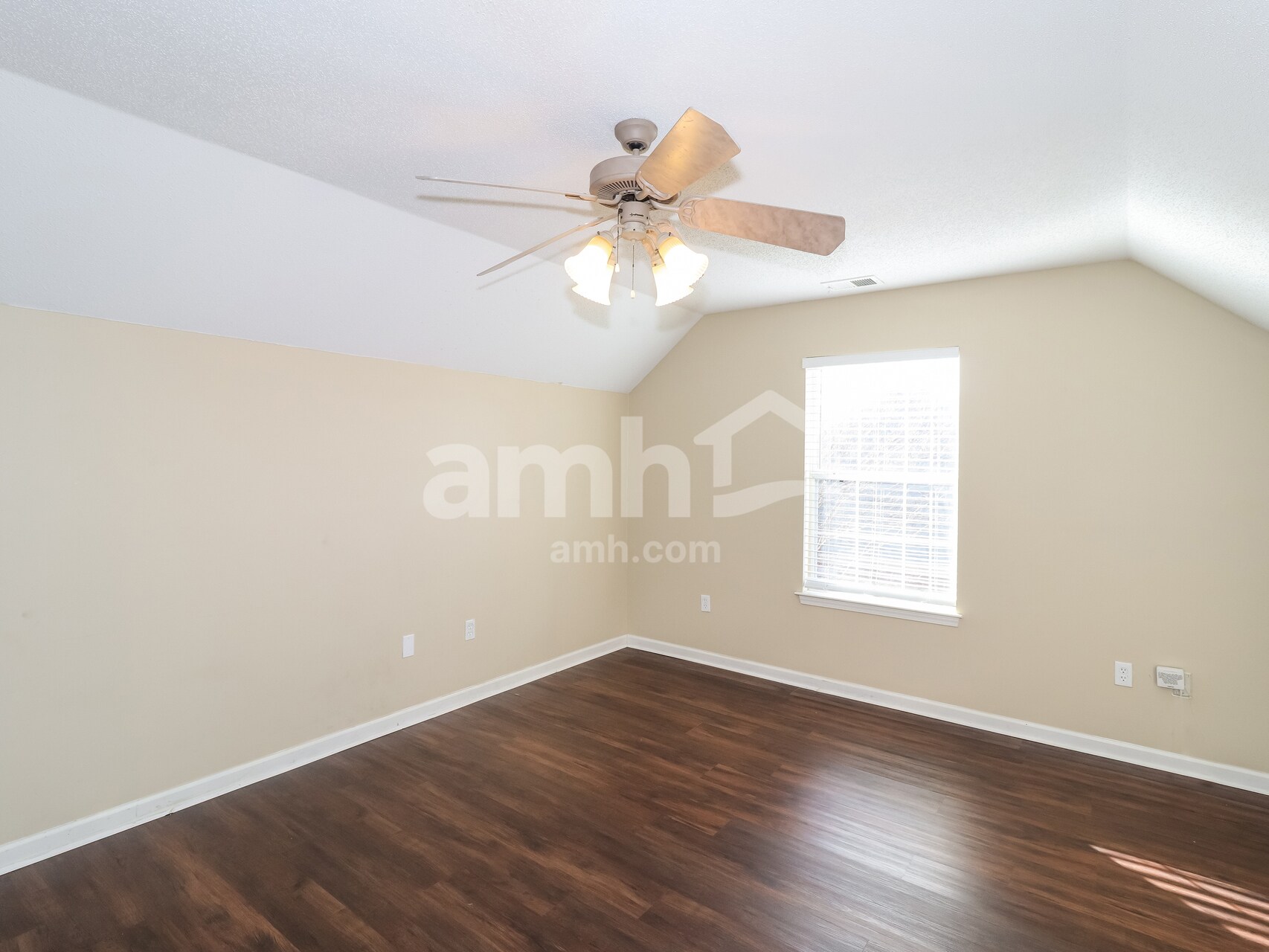 Building Photo - 2267 Baird Dr