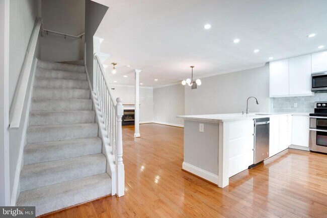 Building Photo - 5610 Gosling Ct