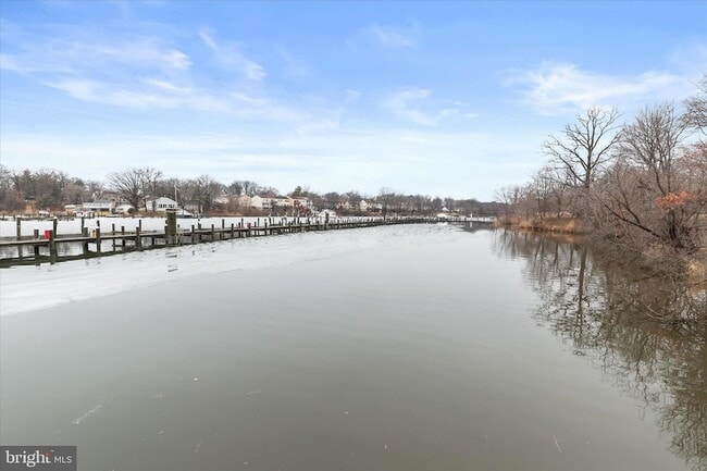 Building Photo - 304 Sweetbay Rd