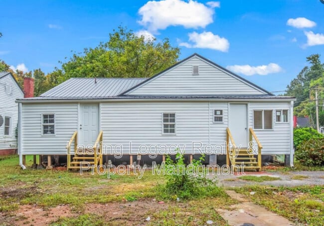 Building Photo - 26 Harrington Ave