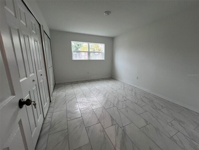 Building Photo - 5317 Curry Ford Rd