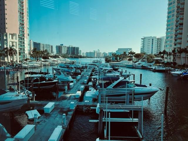 Building Photo - 3370 Hidden Bay Dr