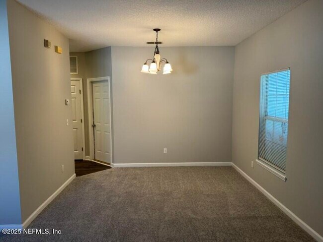 Building Photo - 14014 Summer Breeze Dr