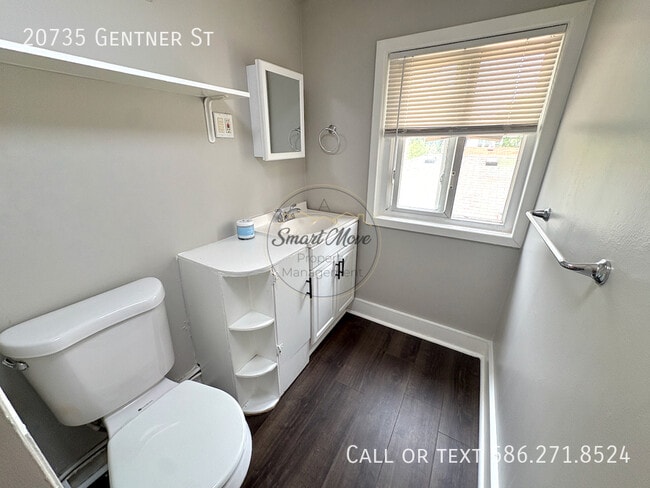 Building Photo - 20735 Gentner St