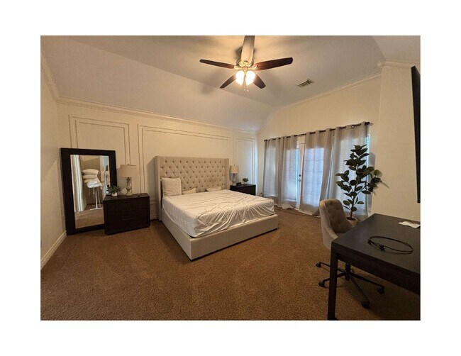 Building Photo - 1306 Birdsall St