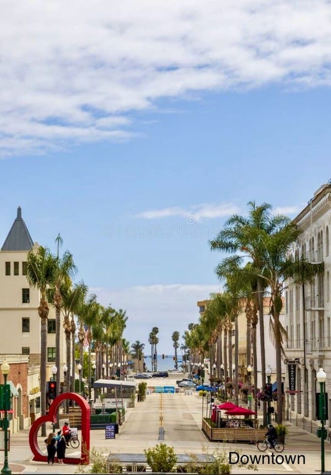 Building Photo - Quintessential Ventura 1 bed rear unit with LARGE, PRIVATE, BEAUTIFUL OUTDOOR LIVING AREA