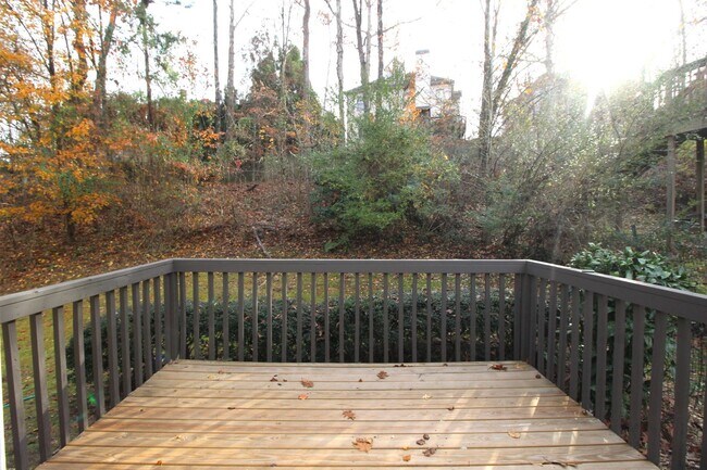 Building Photo - Location! Location! Location! Alpharetta