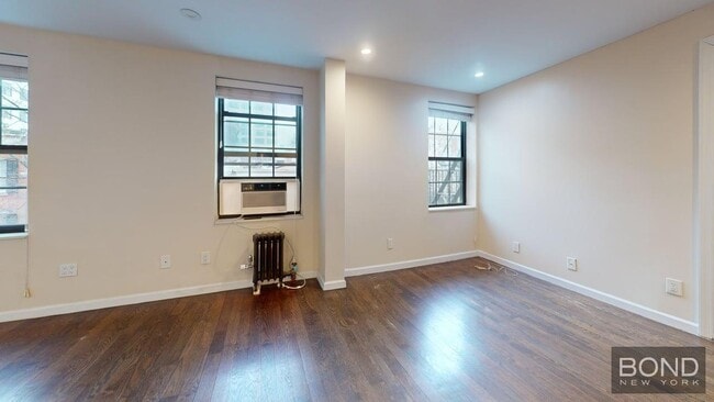 Floorplan - 30 Charlton Street