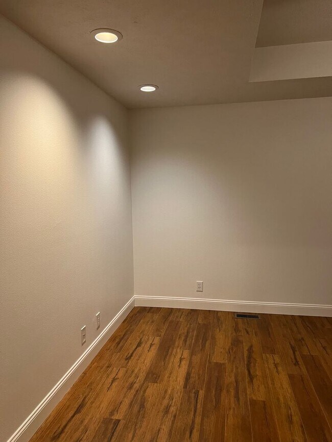 Building Photo - Galloway District RENTAL!  3-Bed, 2-Bath, 2-Car Garage
