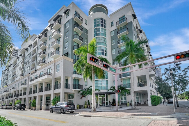 Building Photo - 600 S Dixie Hwy