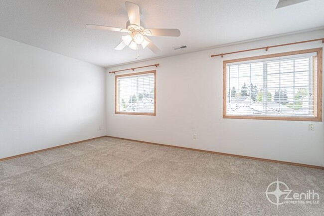 Building Photo - 8304 NE 158th Ave