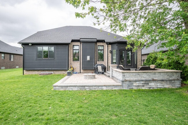 Building Photo - 1061 Birkshire Ridge