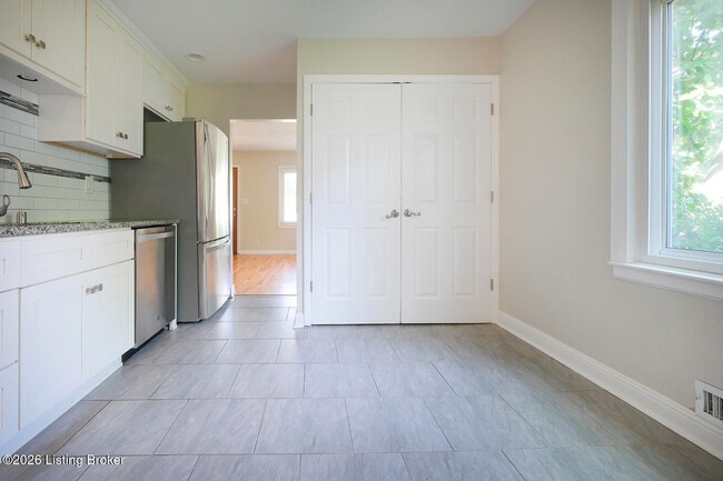Building Photo - 2510 Browns Ln
