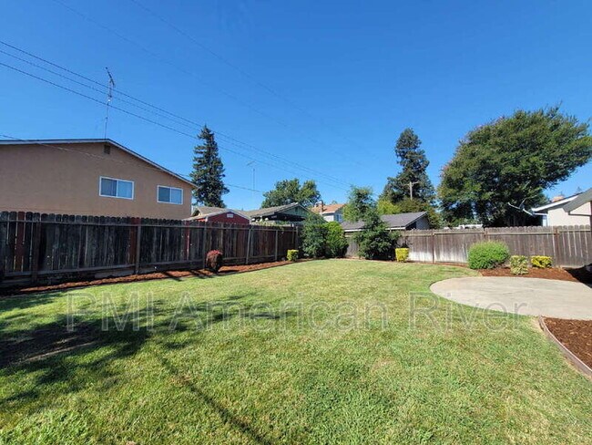 Building Photo - 8924 Sutters Gold Dr