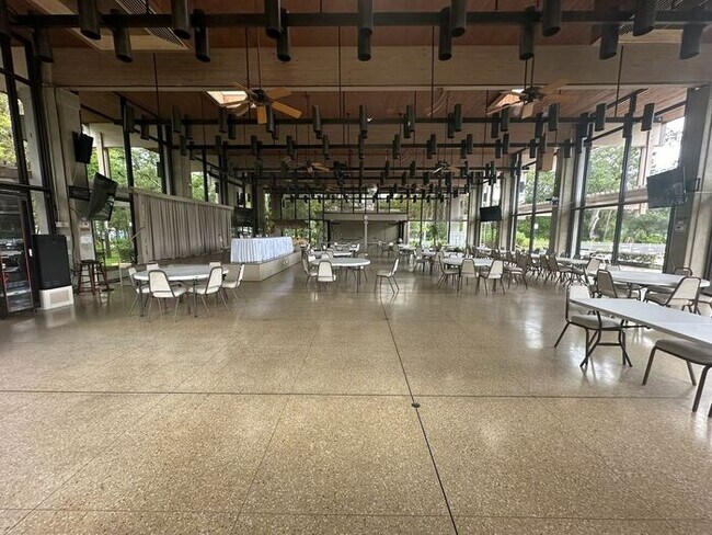 Building Photo - 55 and over 2 bed 2 bath home in Lake Mary! ** Move in Special $500 off your first months rent**