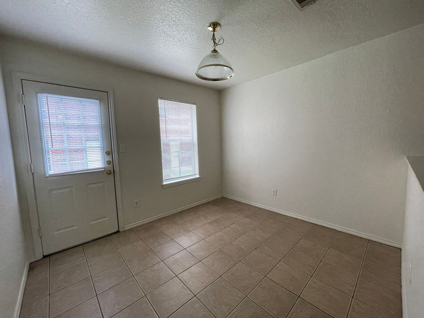 Building Photo - 2808 Cantabrian Dr