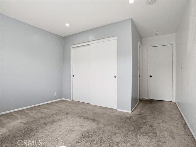Building Photo - 14405 Cerise Ave