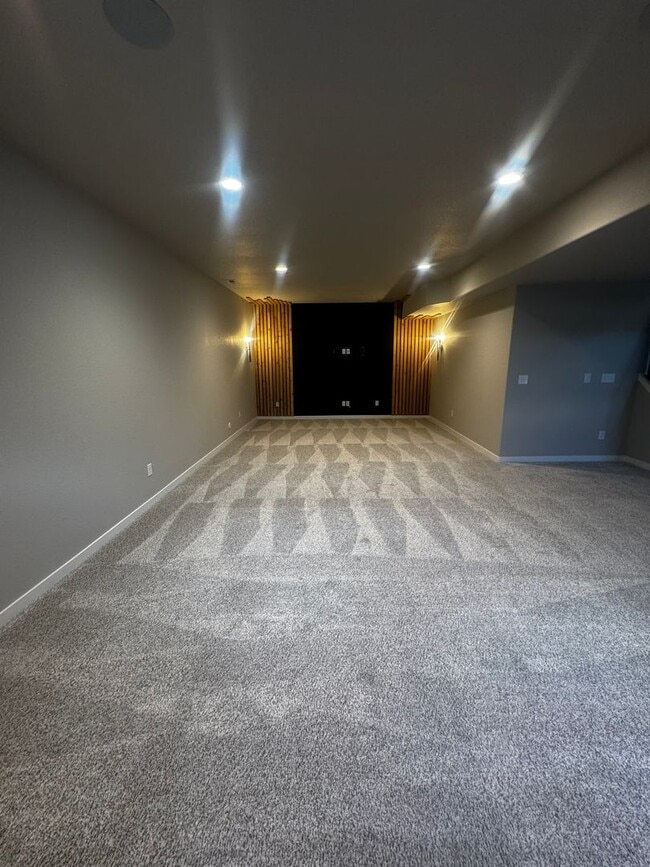 Building Photo - 9996 Antelope Ravine Dr