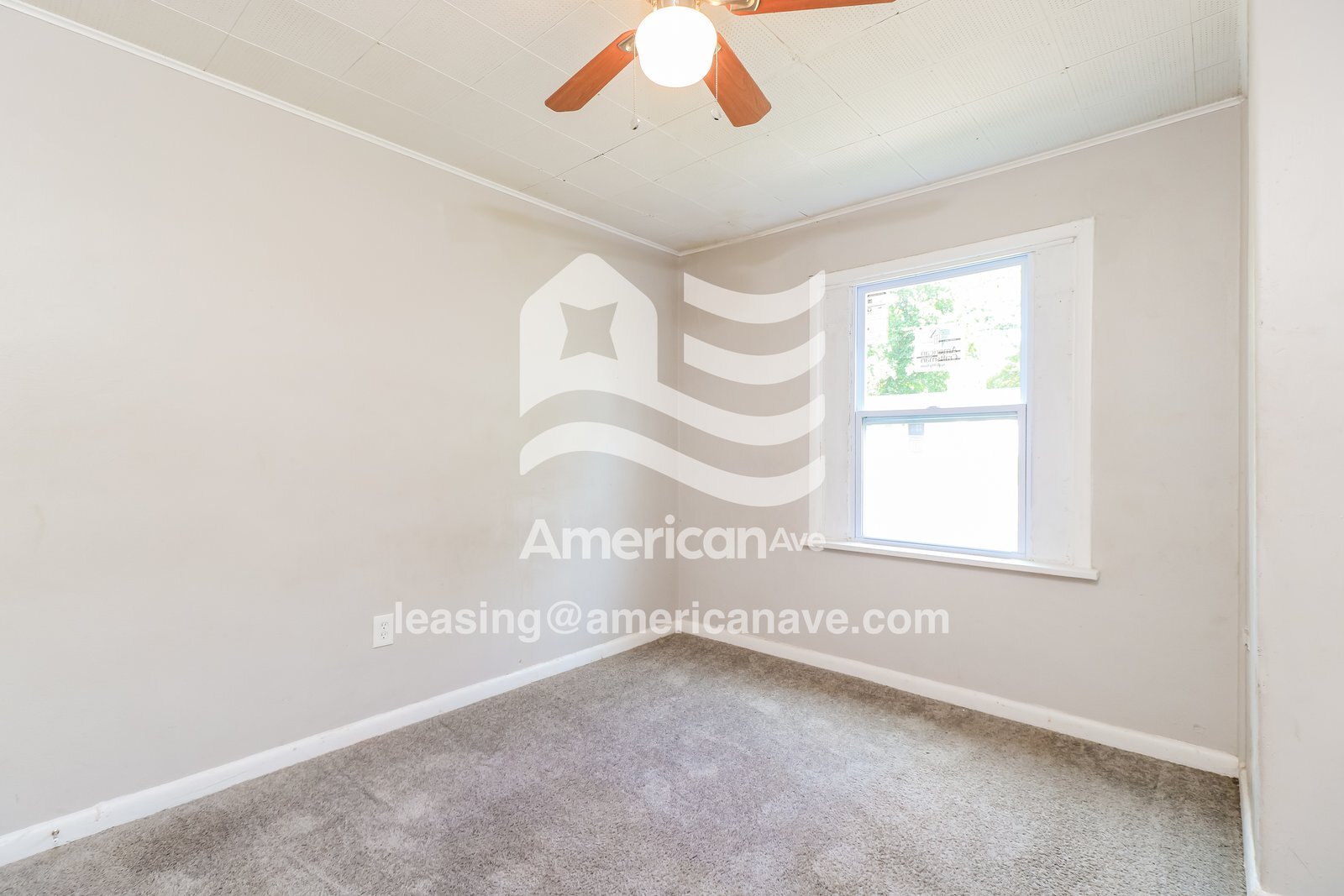 Building Photo - 9749 Dennis Dr