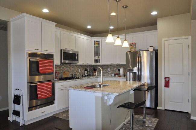 Building Photo - 5422 S Granby Way