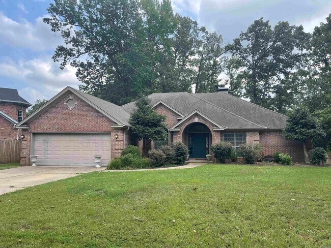 Building Photo - 210 Deauville Dr