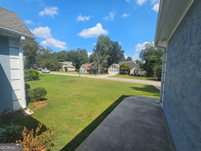 Building Photo - 30 Glenridge Dr