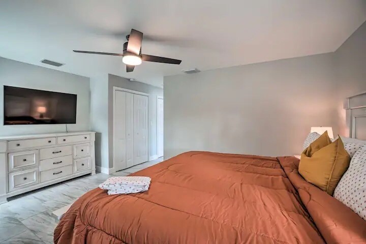 Building Photo - 2 Booth Blvd