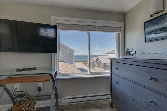 Building Photo - 20 Lane 2