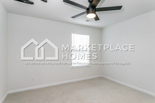 Building Photo - 433 Stonefield Cir