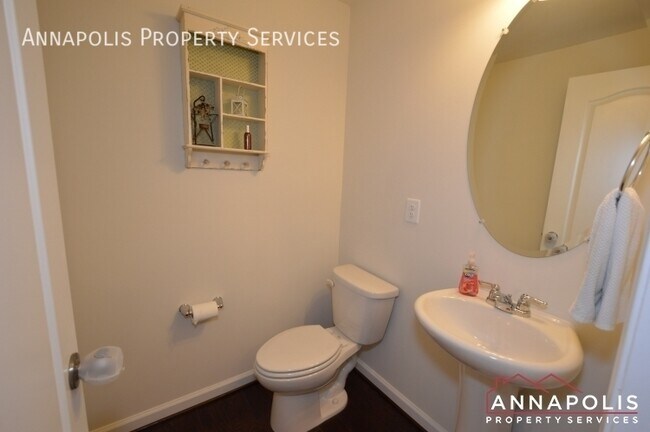 Building Photo - 7948 Monrovia Dr